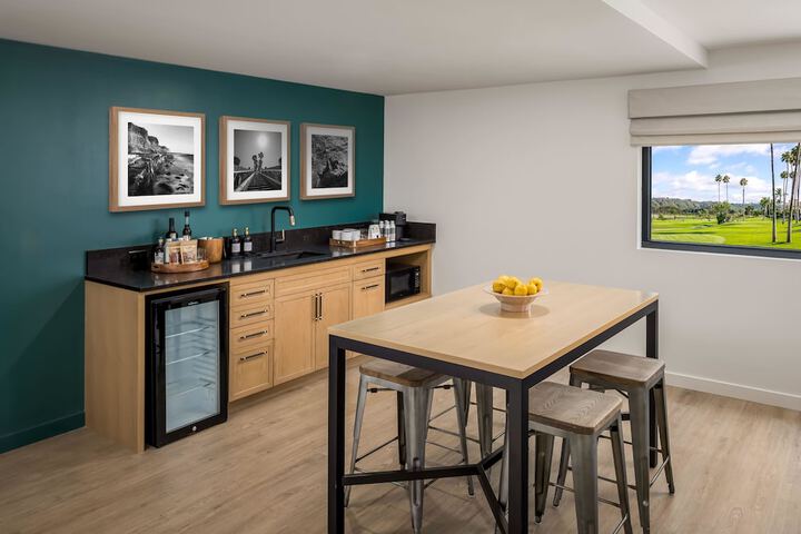 Private kitchenette