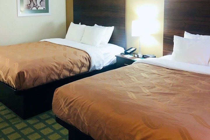 Room 27 of 51