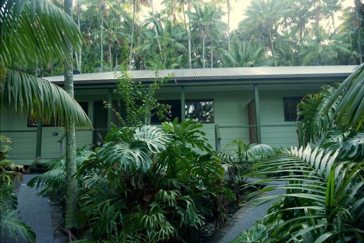 Property Grounds 23 of 33