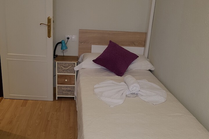 Room 34 of 47