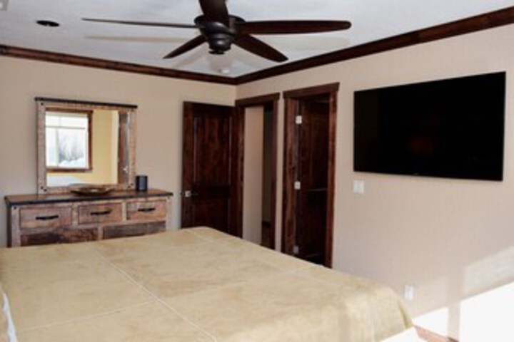 Room 31 of 34