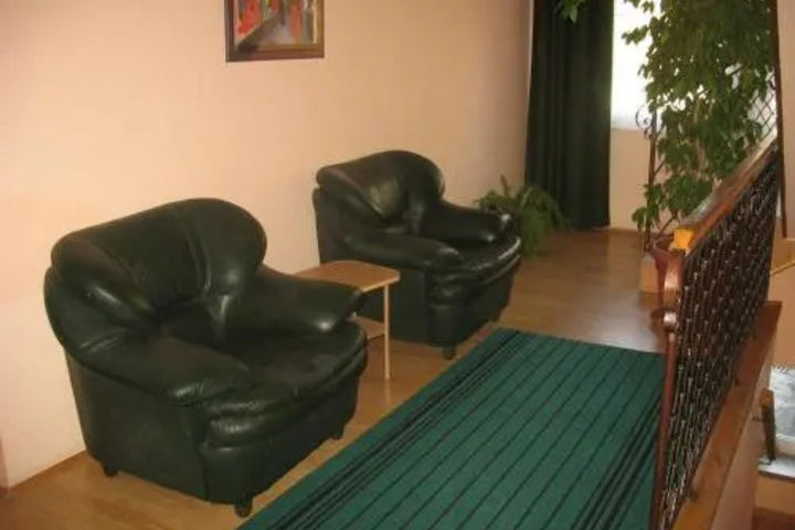 Room 9 of 21