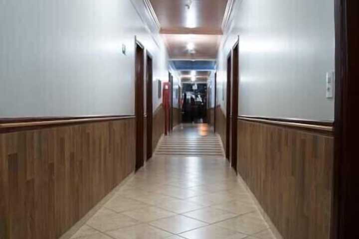 Ballroom/Hall 45 of 52