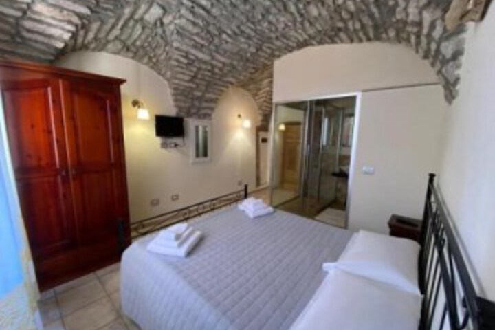 General 10 of 12