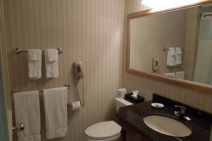 Room 22 of 35