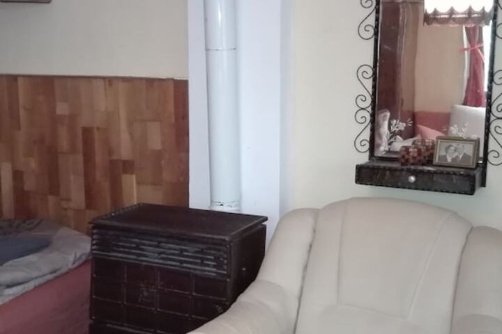 Room 9 of 15