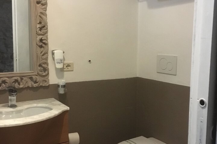 Room 109 of 155