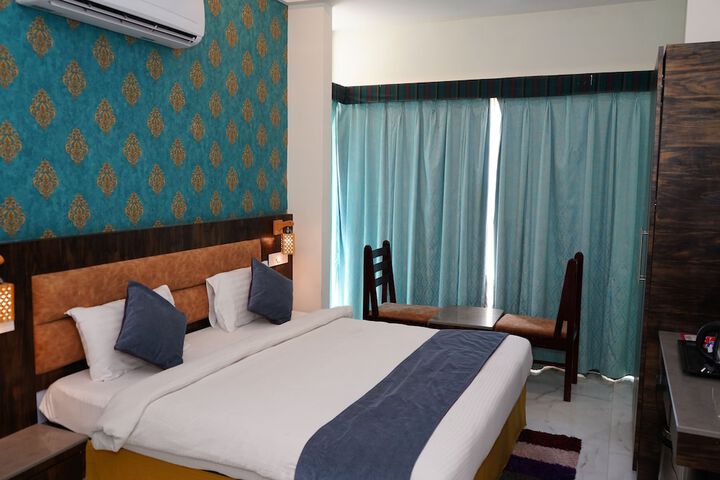 Room 6 of 26