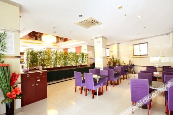 James Joyce Coffetel (Wuhan Baishazhou Fenghuo Village Subway Station)