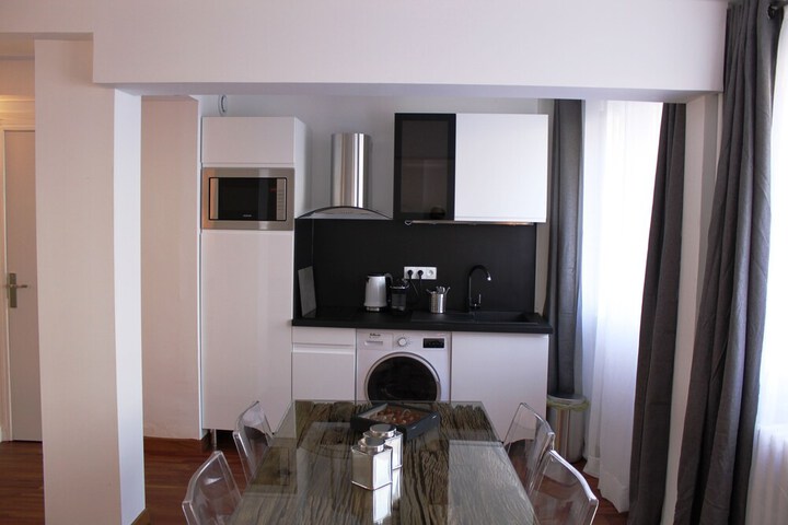 Room 50 of 96