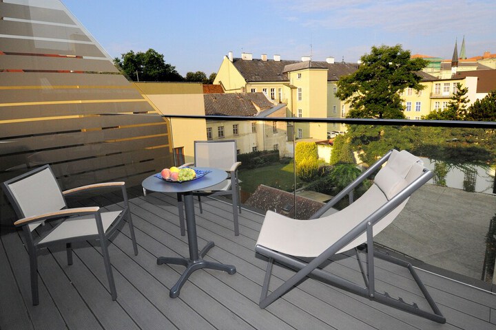 Terrace/Patio 24 of 52