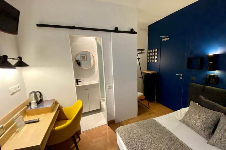 Room 10 of 36
