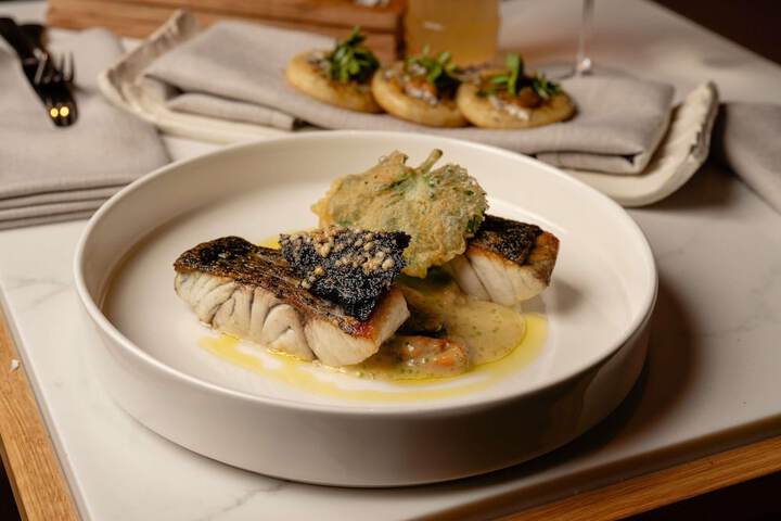 Dining 82 of 111