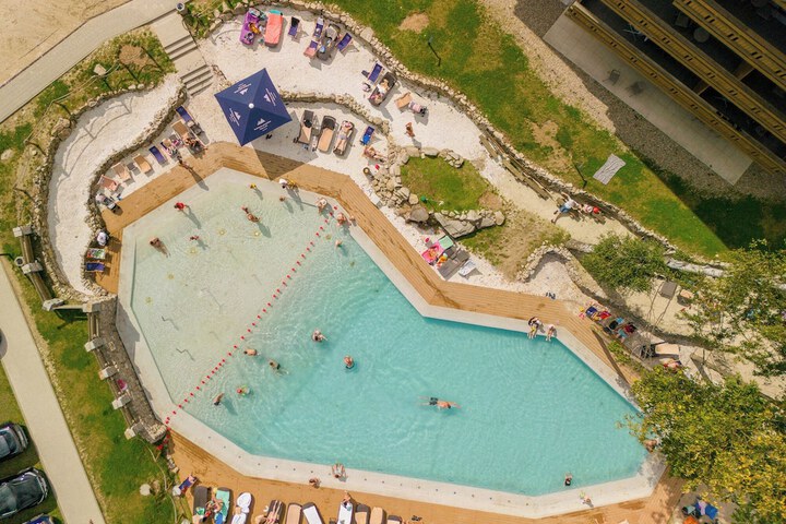Pool 8 of 28