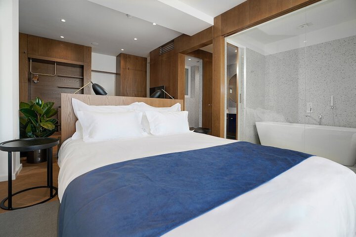 Room 9 of 45