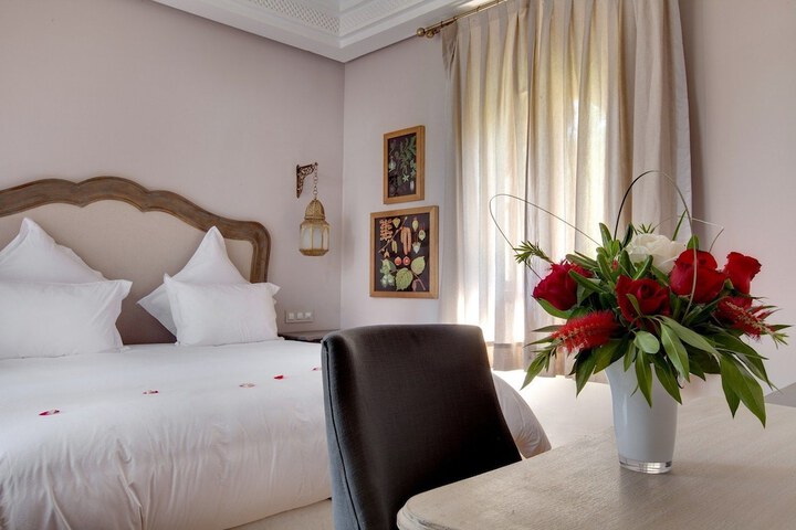 Room 5 of 43
