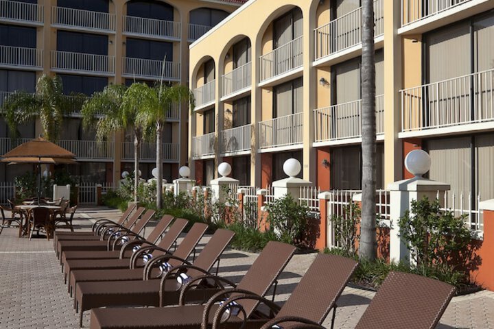 Sundeck