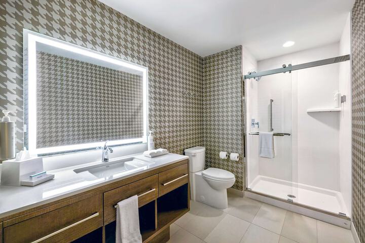 Bathroom shower
