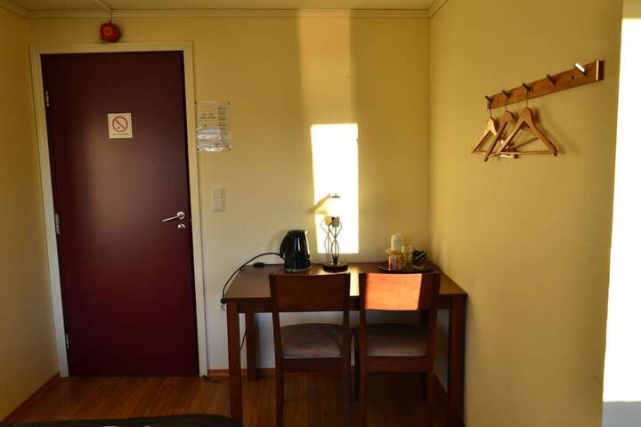 Room 3 of 38