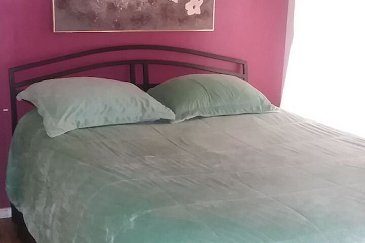 Room 16 of 32