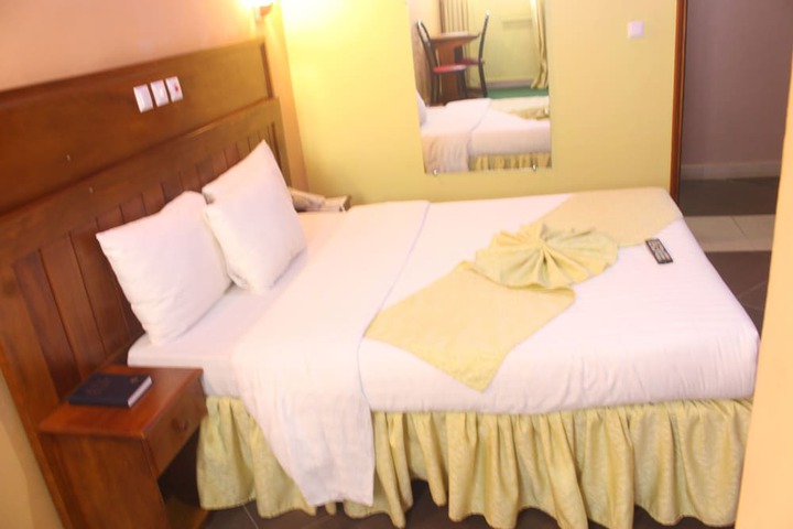 Room 6 of 55