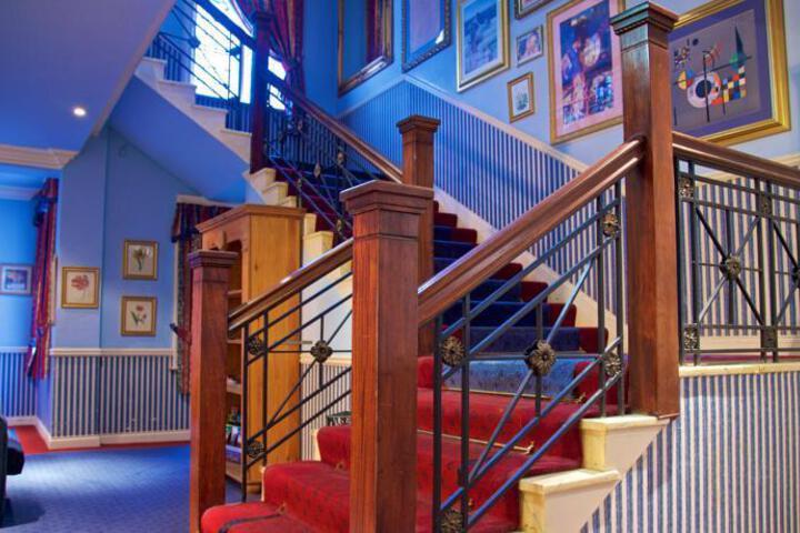 REX HOTEL AT WHITLEY BAY