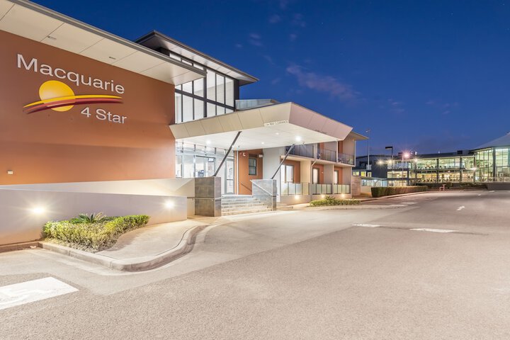 Macquarie 4 Star