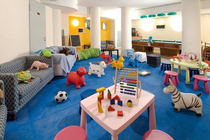 Children's play area - indoor