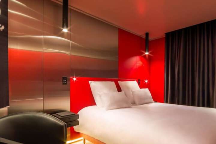 Room 5 of 52