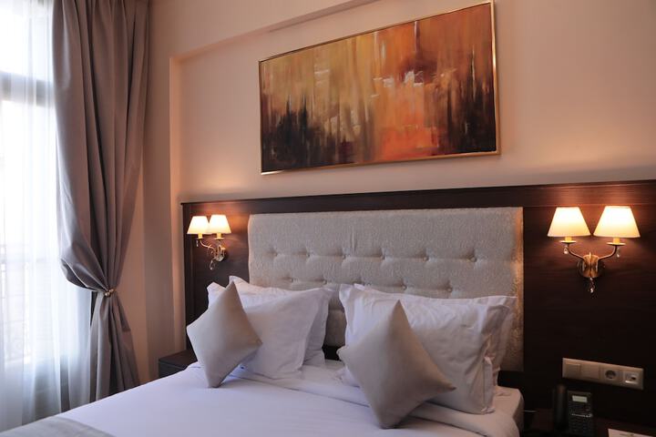 Room 13 of 24