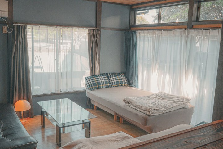 Room 72 of 172