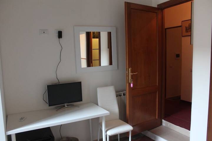 Room 20 of 30