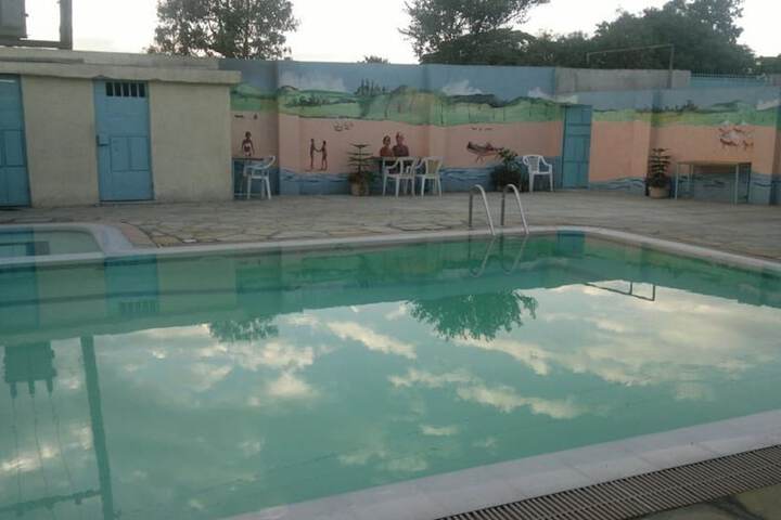 Pool 17 of 30