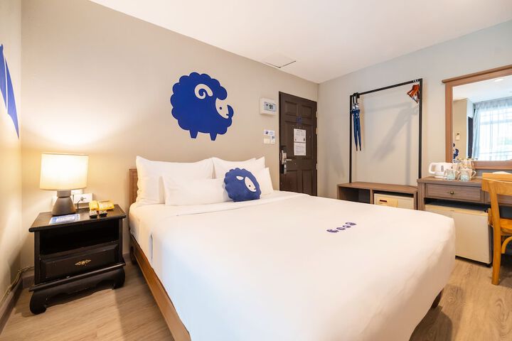 Room 27 of 107
