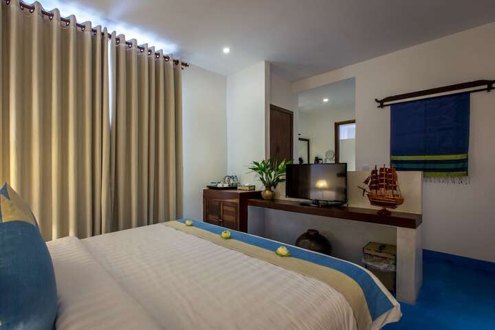 Room 18 of 67