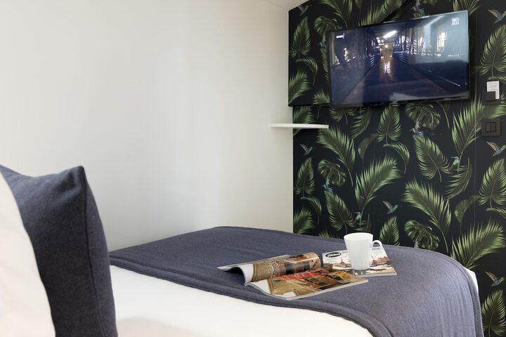 Room 25 of 51