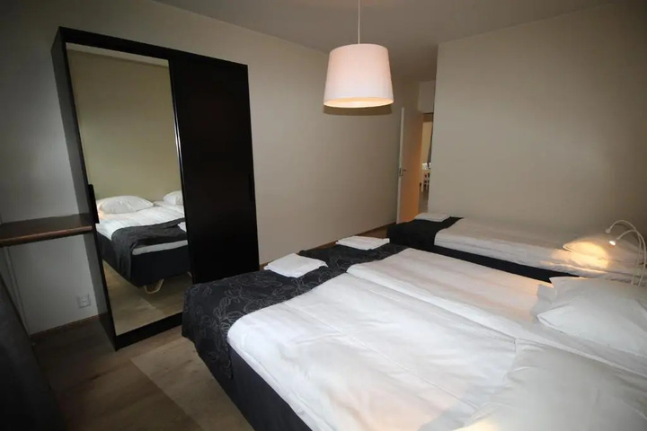 Room 3 of 11