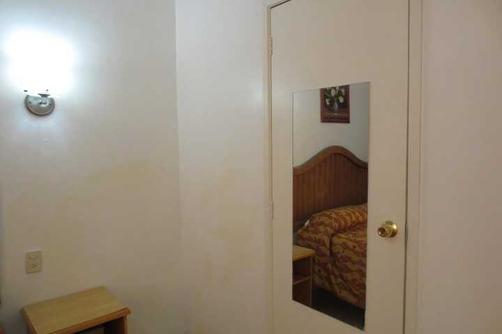 Room 17 of 59