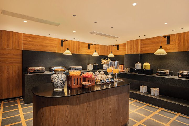 Hotel Interior 115 of 143