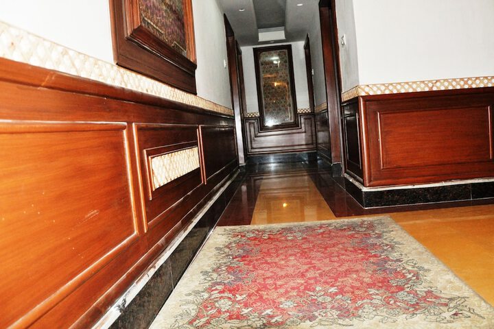Ballroom/Hall 33 of 50