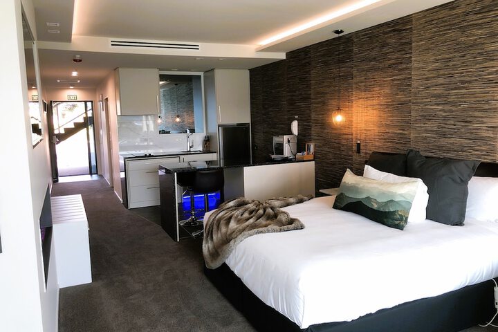 Room 14 of 106