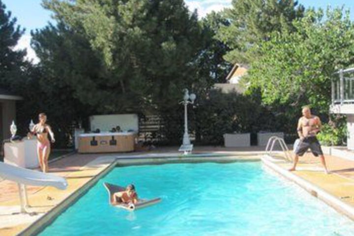 Pool 39 of 41