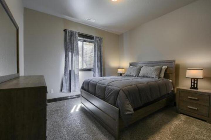 Sugarfoot Retreat in Lead, SD