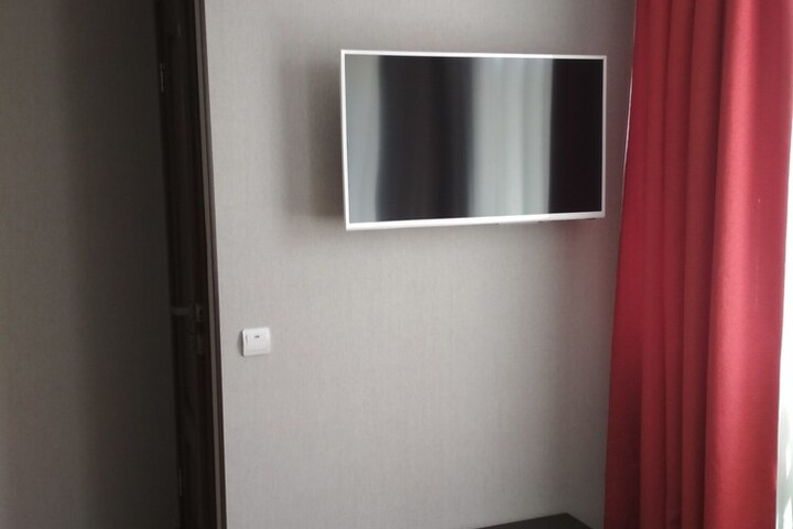 Room 30 of 48