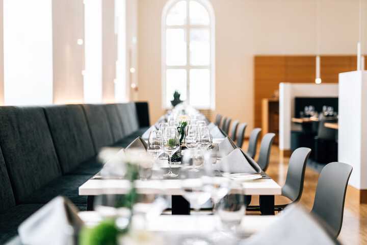 Dining 10 of 25