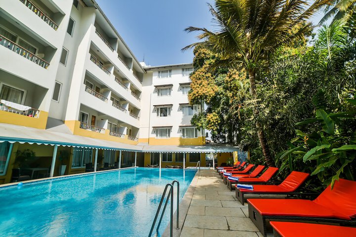 Hotel 6 of 13