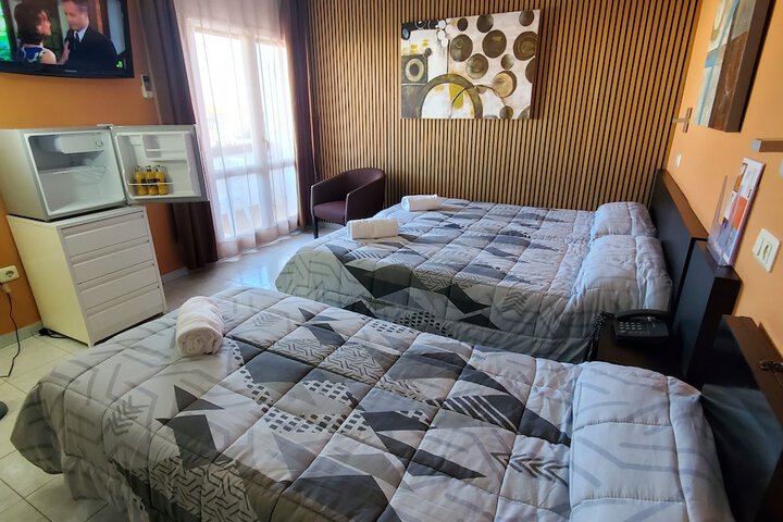Room 13 of 34