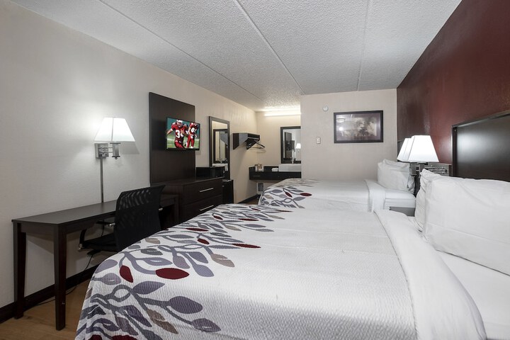 Deluxe 2 Double Beds (4 of 9)