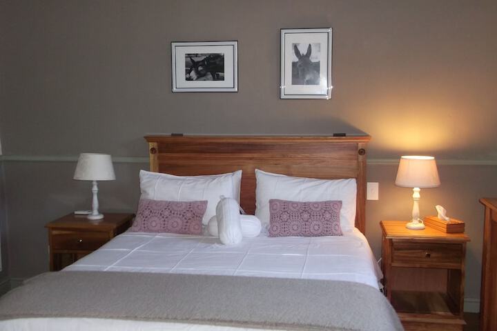 Room 6 of 52