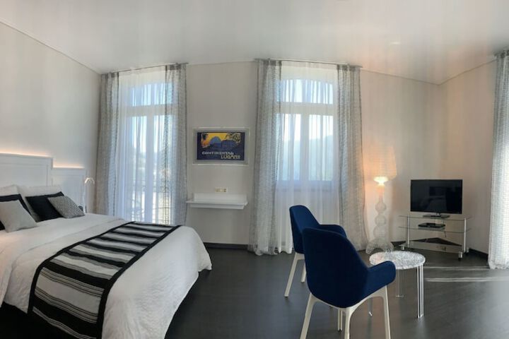 Room 5 of 59